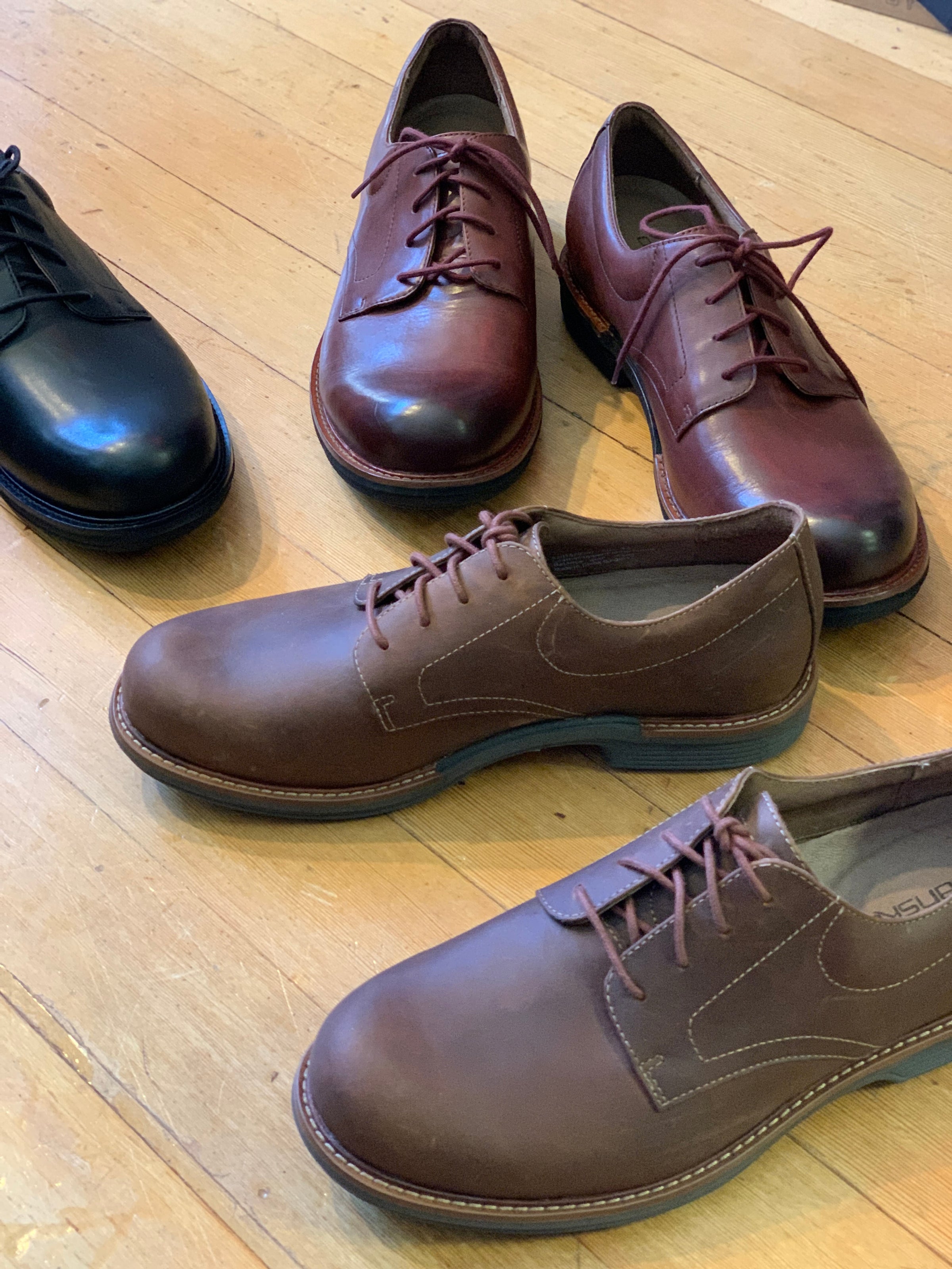 Dansko josh clearance